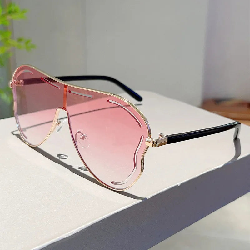 Oversized One-Piece Sunglasses Women Big Frame 2025 Luxury Brand Vintage Special-Shaped Sun Glasses For Ladies Goggles UV400