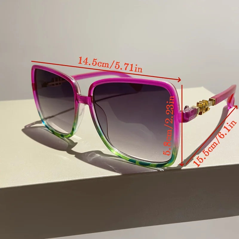 Retro Two-Tone Fashion Sunglasses - Lightweight Design, Oversized Blue & Red Frame, Gradient Lens, Ideal for Beach Travel