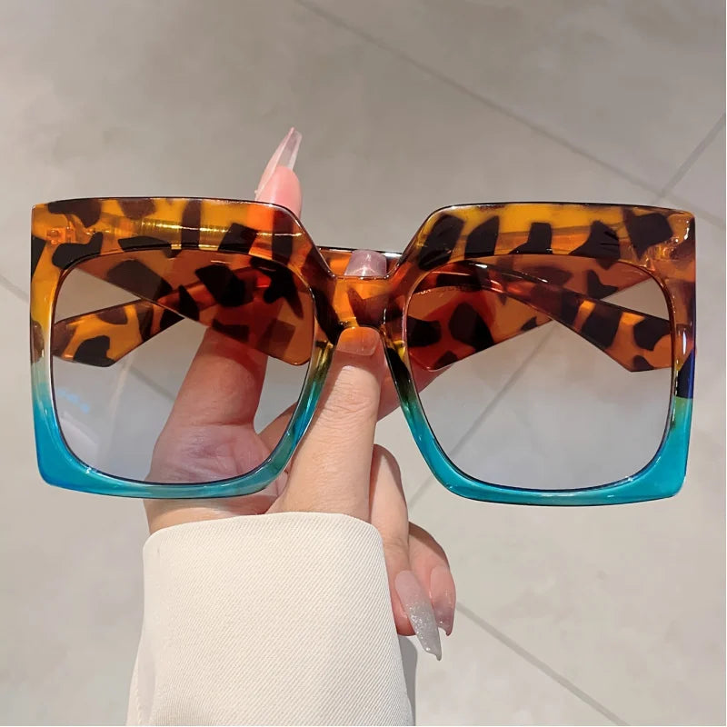 1pc Women Full Frame Square Shaped Sunglasses Fashionable Oversize Leopard Print Gradient Shades Stylish Multicolor