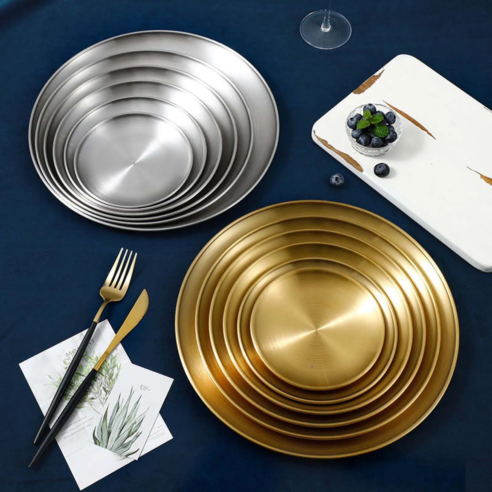 304 Stainless Steel Dessert Appetizer Plates Round Metal Dinner Plate for Party Serving Dessert Salad Platter Fruit Organizer