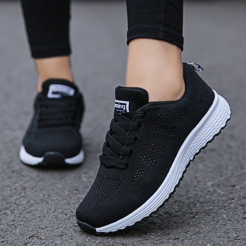 Women Casual Shoes Fashion Breathable Walking Mesh Flat Shoes Sneakers Women 2022 Gym Vulcanized Shoes White Female Footwear